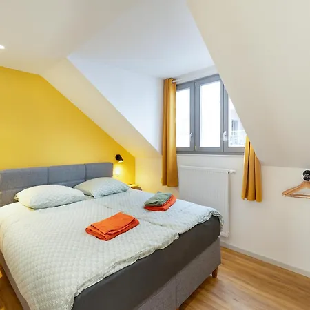 Chez Arlette - Neuf - De Gamme - Tram - Proche Centre-ville - Confort - Climatisation