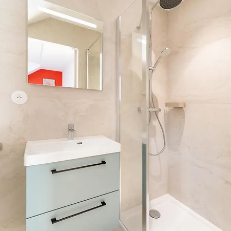 Chez Arlette - Neuf - De Gamme - Tram - Proche Centre-ville - Confort - Climatisation