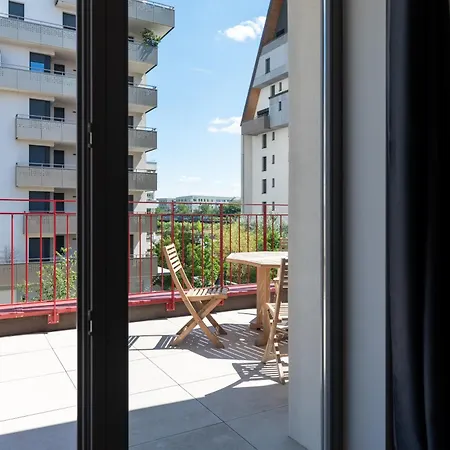 Apartment Chez Arlette - Climatisation - Neuf - De Gamme - Tram - Proche Centre-ville - Confort